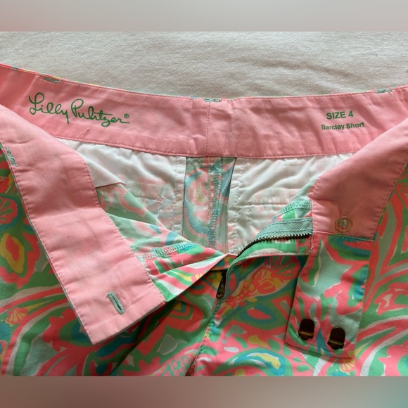 Lilly Pulitzer shorts “Make a Splash” pattern. - Picture 5 of 5